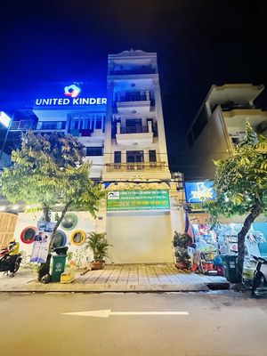 Rent a Phạm Huy Thông cash house 5 X18 M ground 5th floor 8 bedroom - elevator