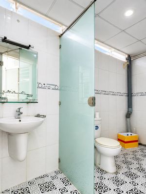 Room is 25 meters 2 at 710 security, Phú Thuận, District 7