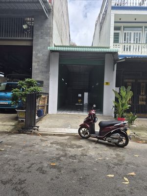 rent warehouses