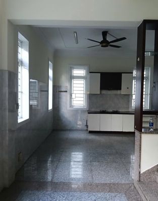 Rent 100 m2 1 .M. 3 Mtkd Cây Keo Tam Phú Thủ Đức million