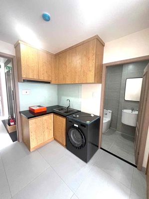 Studio District 1 25-30 m2 Full Seven, balcony, elevator