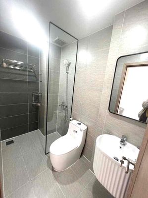 Studio District 1 25-30 m2 Full Seven, balcony, elevator