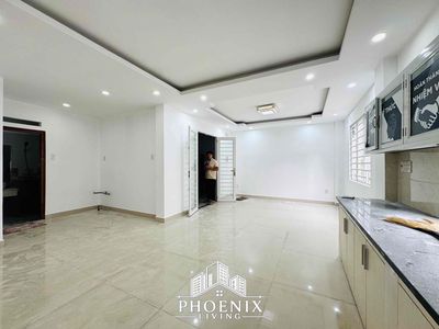 Two bedrooms. 80 meters.