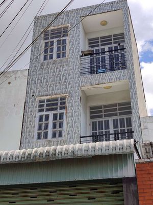 Rent the whole hxt Linh Xuân 3 floors 4 bedrooms only 7.5 trieu