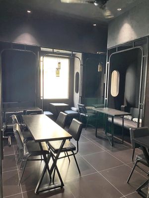 Rent a Nguyễn Khắc Nhu District 1 - Horizontal M, 7 X15 M, ground floor 28 million