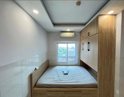 High-class 7 apartment full of furniture, clear windows, nice view!