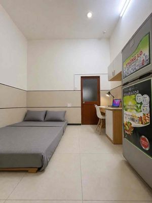 The interior room is near the University of Celebrity, the building.
