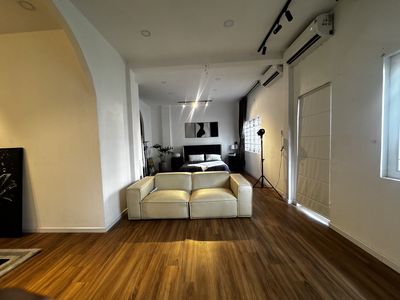 2 floors root of the room is 50 meters wide multi-function balcony 8 meters wide