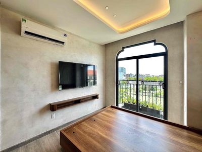 The 2nd county apartment is 100 percent new.
