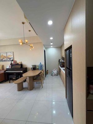 Masteri AnPhu 2 bedroom 2 Full interior toilets only 24 million a month.