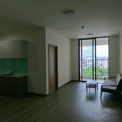 New house, interior 90 percent, zombie and large entering immediately.