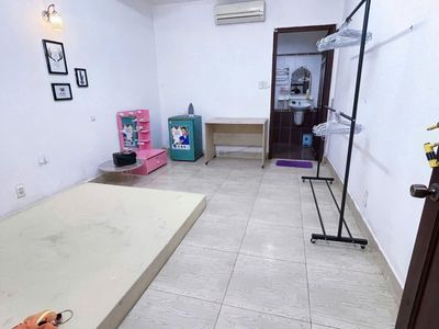 A clean- security room-free time.