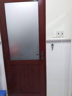 Rent a high-end hotel with air conditioning 18 meters, price: Three million.