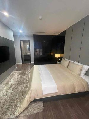 Rent a Sunshine Sky City-Queen 7 apartment.