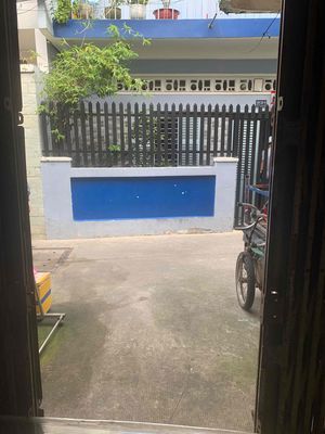 need women at share rent.