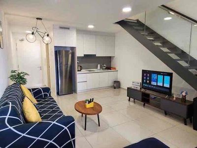 The apartment is painted near Lê Thúc Hoạch aeon - commercial university