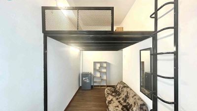 Room-folding base switch
