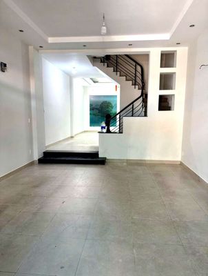 Rent the whole place nice clean, Nguyễn Văn Khối-711 Gò Vấp Front