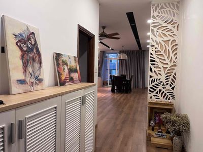 Rent the Belleza apartment three bedrooms, high, cool floors.