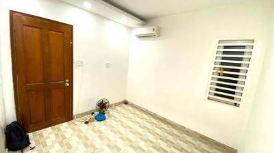 Room by itself: find the lady share house money with family
