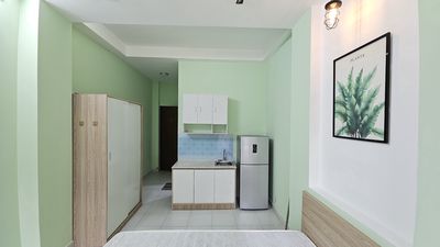 The studio's full of furniture, air conditioning, Phú Nhuận center.