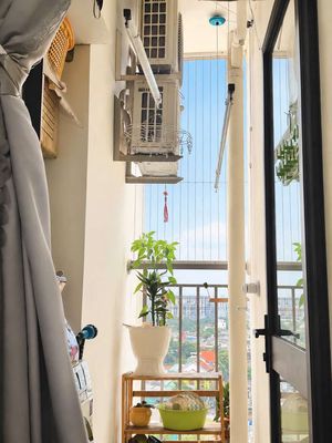 Rent the main apartment room.
