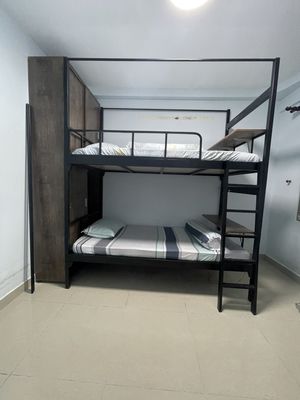 Room in Hongmen's House (near tdtu University, rmit, sp university, sg...)