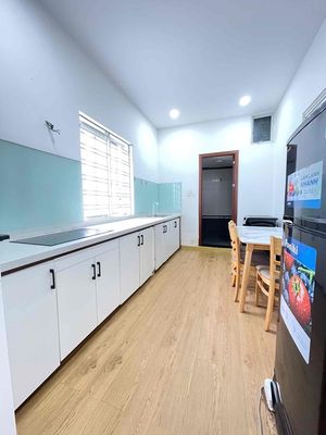 The two bedrooms are full full of air-free private washing machines.