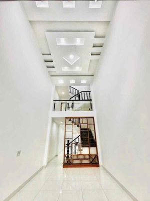 Rent a sống carhouse 214 Nguyễn Oanh 2rd floor bedroom 14 million
