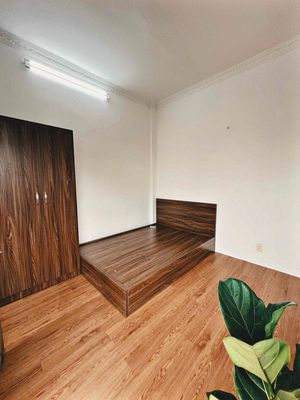 Renting Studio's Book of Five near Ueh University of Economics, University of Medicine