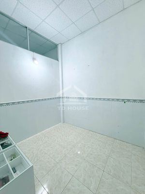 4 3/2 Bedrooms, 6 million a month