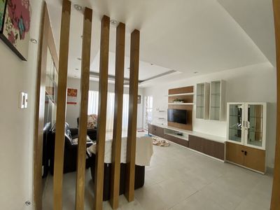 Hùng Vương Plaza – 130 M2 (3 bedrooms) high level - utility - 18 million
