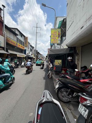 Rent a business cash house - 170 Nguyễn Thượng Hiền, counterman.