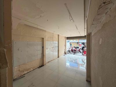 Rent a business cash house - 170 Nguyễn Thượng Hiền, counterman.