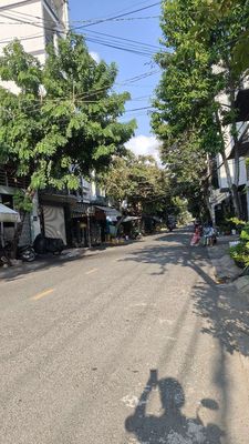 Đỗ Bí front 4 x 20 meters per floor