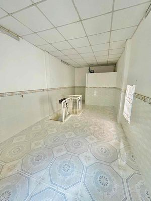 We need to rent the whole place cheaply, right at Trần Phú, 5 out of 1 0.