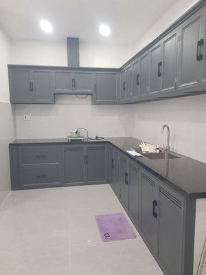 Rent a 1 st floor, area 5-020 with 3 bedrooms, 2 toilets. truck route