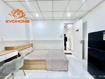 Renting Studio District 7