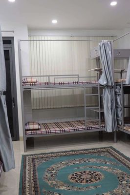 Renting cheap student dorms at the University of Lakes near District 1.