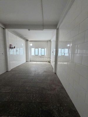 Renthouse 1 Hoàng Hoa Thám qbt 4 x25 mm 5th floor 9th room 35 million