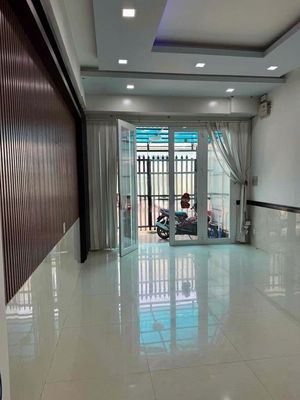 Rent a Tam Đảo District 10 4 X17 M M M 3 floor, 6 bedroom 6 toilets, 30 million