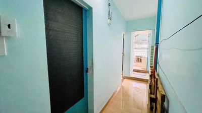 Rent the front room in Tân Bình area, the most modern of all.