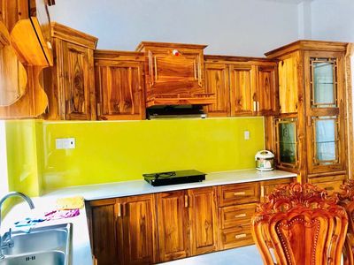 Rent a balcony-view bedroom, full interior at Lakeview City, District 2.