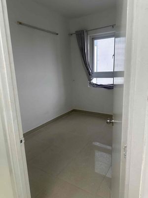 Rent a room in the apartment.