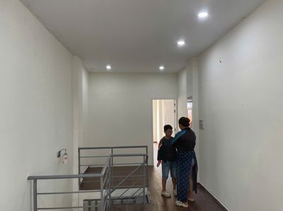 Rent the original house - business position - truck alley
