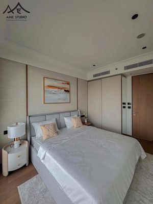 Get two bedrooms quick. 83 m2 01:26, Vin The Golden River on the shelf.