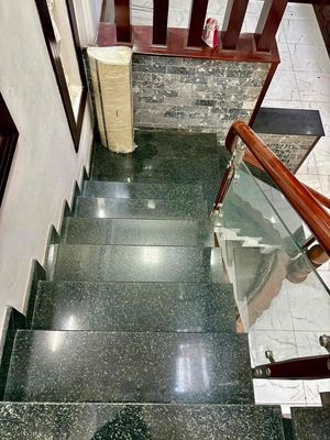 Rent Mt Bà Điểm tar road near dew