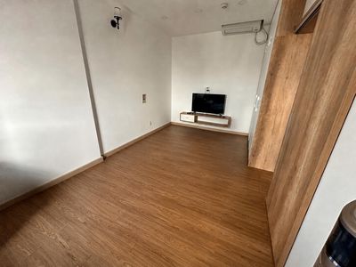 Fasted out the Zqz225 meters. One bedroom.