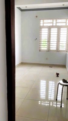 Two million down! The original home of the GSM Linh Đông fits the office, showroom