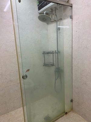 His apartment is central plaza – 90 M2 (3 bathrooms) high - costing 15 million ath